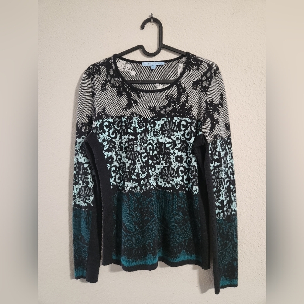 Antonio Melani Women’s Floral motif sweater size small